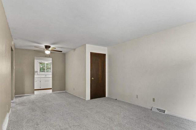 900 Monroe Court, Stoughton, WI 53589