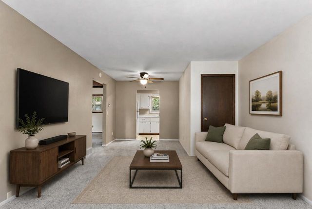 900 Monroe Court, Stoughton, WI 53589