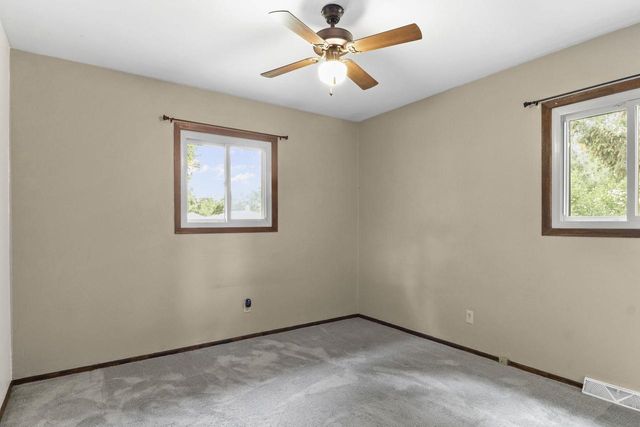 900 Monroe Court, Stoughton, WI 53589