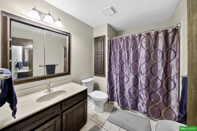 1026 Skyline Drive, Fremont, NE 68025