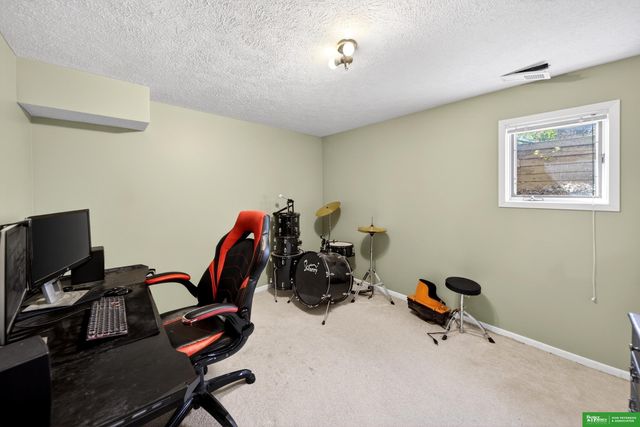 1026 Skyline Drive, Fremont, NE 68025