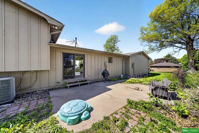 1026 Skyline Drive, Fremont, NE 68025