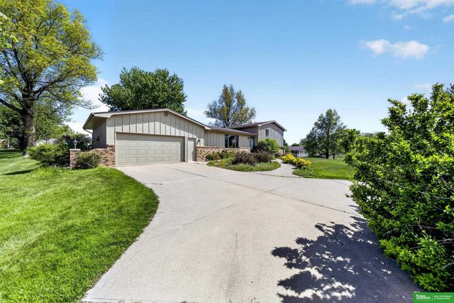 1026 Skyline Drive, Fremont, NE 68025