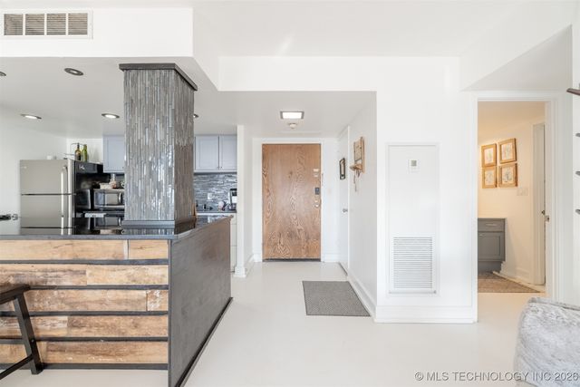 450 W 7th Street 1905, Tulsa, OK 74119