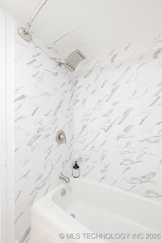 450 W 7th Street 1905, Tulsa, OK 74119