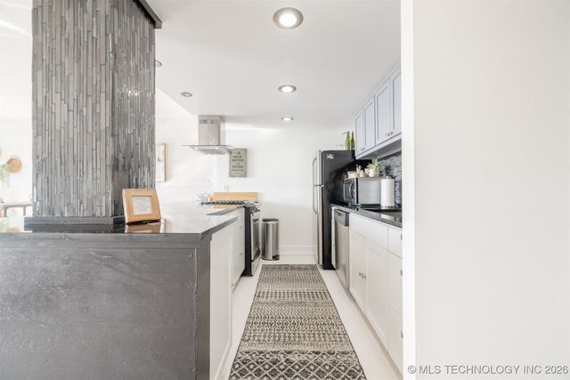 450 W 7th Street 1905, Tulsa, OK 74119