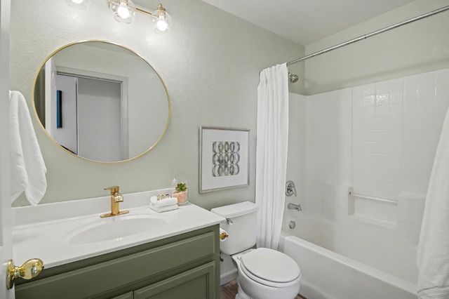 100 Aviator Cir, Sacramento, CA 95835