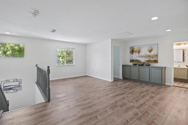 100 Aviator Cir, Sacramento, CA 95835