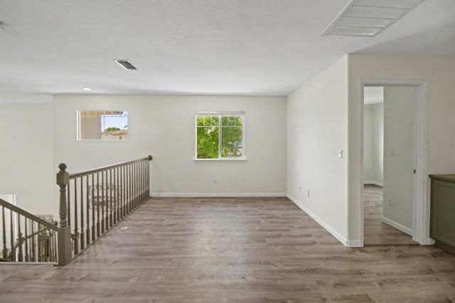 100 Aviator Cir, Sacramento, CA 95835