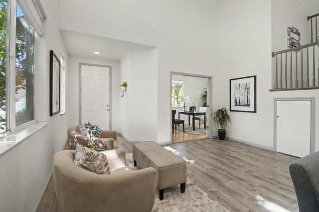 100 Aviator Cir, Sacramento, CA 95835