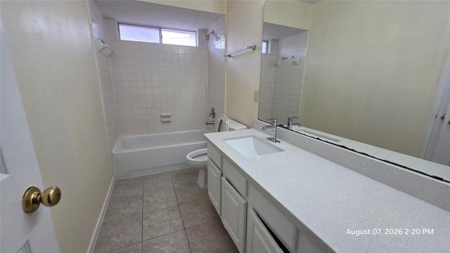 15335 Garett Green Circle, Houston, TX 77095