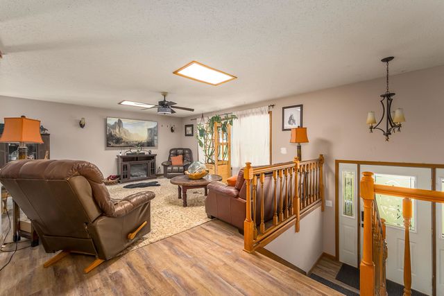 1403 N Webb Rd, Mulvane, KS 67110