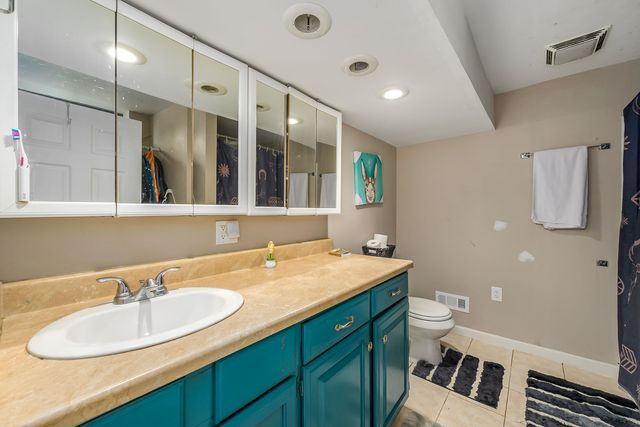 1403 N Webb Rd, Mulvane, KS 67110