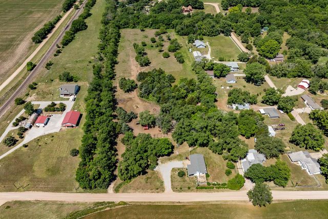 1403 N Webb Rd, Mulvane, KS 67110