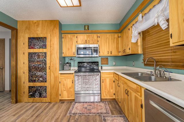 1403 N Webb Rd, Mulvane, KS 67110