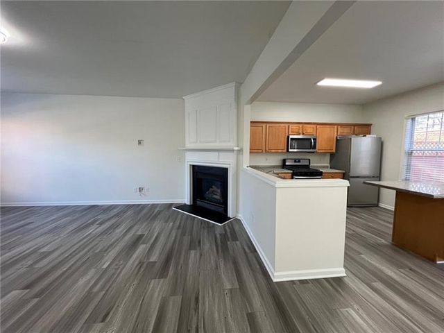 2024 MERRIMONT Way, Roswell, GA 30075