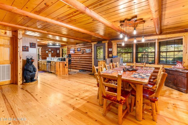 228 Pattie Gap Rd, Philadelphia, TN 37846