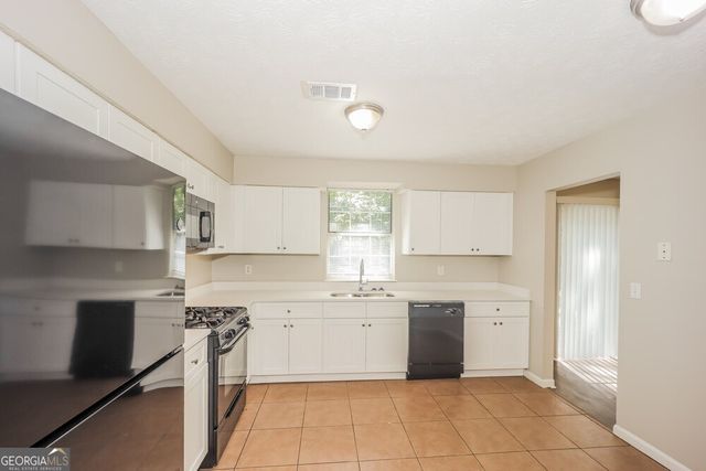 10299 Wisteria Lane, Jonesboro, GA 30238