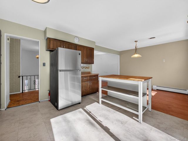 82 Lincoln Street, Sloatsburg, NY 10974