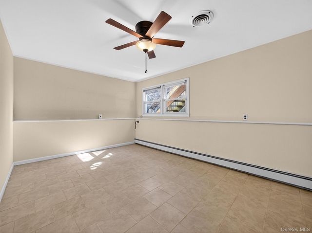 82 Lincoln Street, Sloatsburg, NY 10974