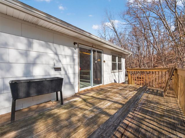 82 Lincoln Street, Sloatsburg, NY 10974