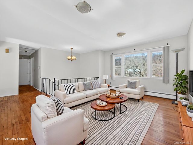 82 Lincoln Street, Sloatsburg, NY 10974