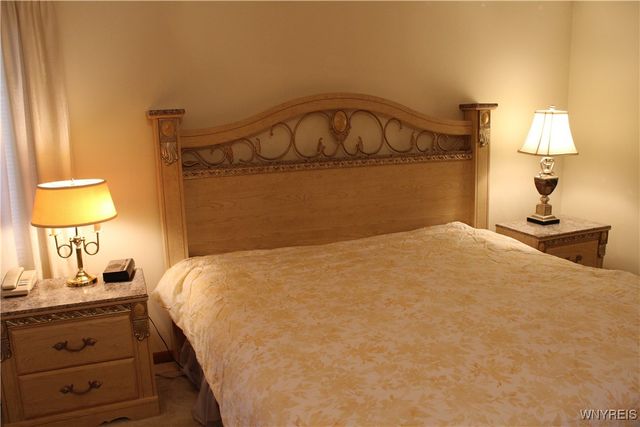 16 Bluebird Lane, Amherst, NY 14228