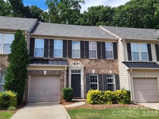 3226 Park South Station Boulevard, Charlotte, NC 28210