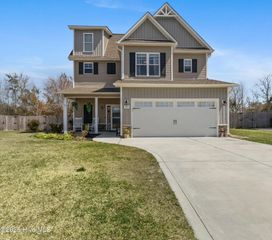 157 Bridgeport Drive, Sneads Ferry, NC 28460