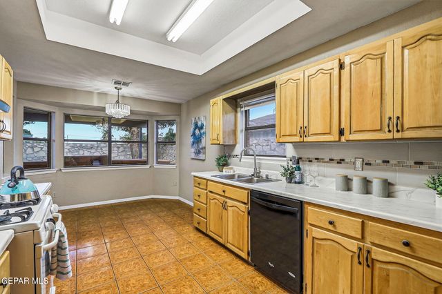 11316 WARBONNET Drive, El Paso, TX 79936