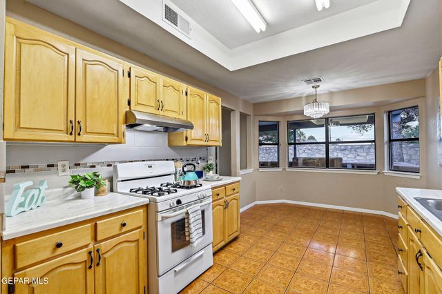 11316 WARBONNET Drive, El Paso, TX 79936