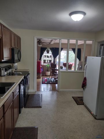 3616 BROOKSIDE DR, Rapid City, SD 57702