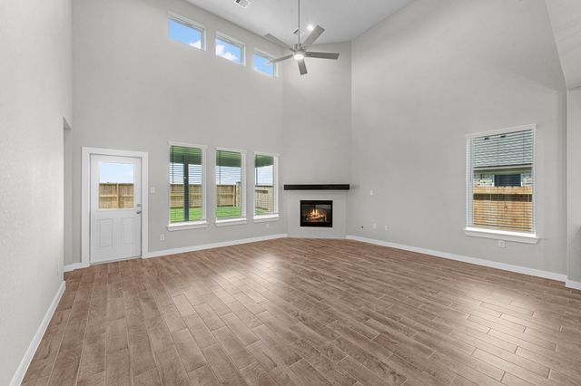 65 Shining Point Drive, Waller, TX 77484