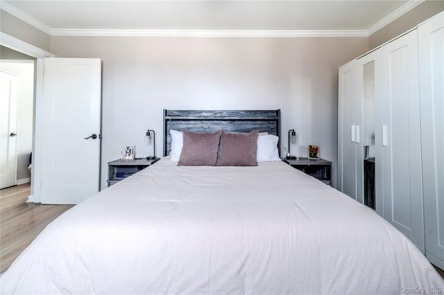 57-69 246th Crescent A3, Douglaston, NY 11362