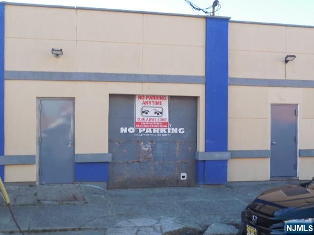 207 15th Street, Paterson, NJ 07524