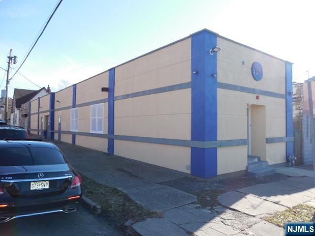 207 15th Street, Paterson, NJ 07524