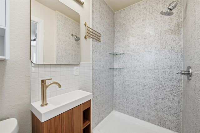 5408 Waltham Avenue, Fort Worth, TX 76133