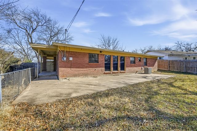 5408 Waltham Avenue, Fort Worth, TX 76133