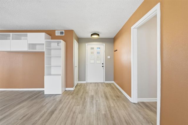 5408 Waltham Avenue, Fort Worth, TX 76133