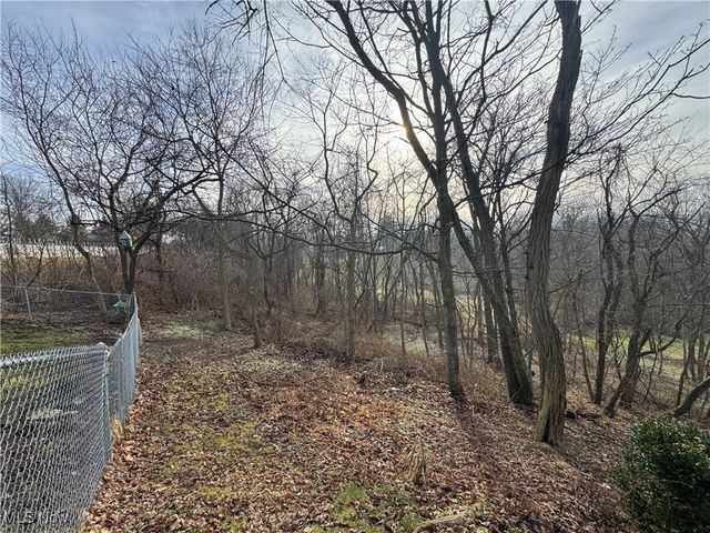 70170 Sunset Heights, Bridgeport, OH 43912