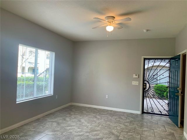 10245 South Maryland Parkway 162, Las Vegas, NV 89183