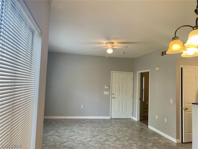 10245 South Maryland Parkway 162, Las Vegas, NV 89183