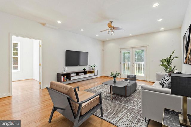 10811 ELECTRIC AVE, Glenn Dale, MD 20769