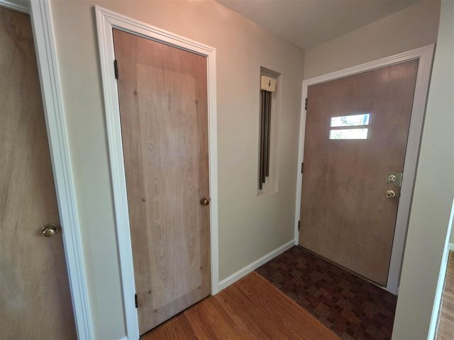 4029 Lakeside Drive, Kalamazoo, MI 49008