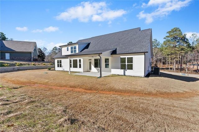 105 West Lake Boulevard, Carrollton, GA 30116