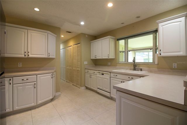 1311 GLENVIEW LANE, Lakeland, FL 33813