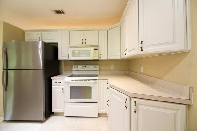 1311 GLENVIEW LANE, Lakeland, FL 33813