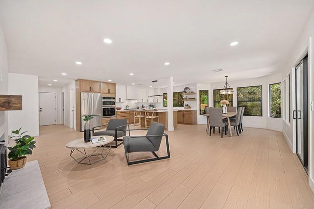 2021 Katherine Pl, Roseville, CA 95678