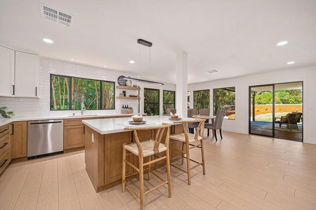 2021 Katherine Pl, Roseville, CA 95678