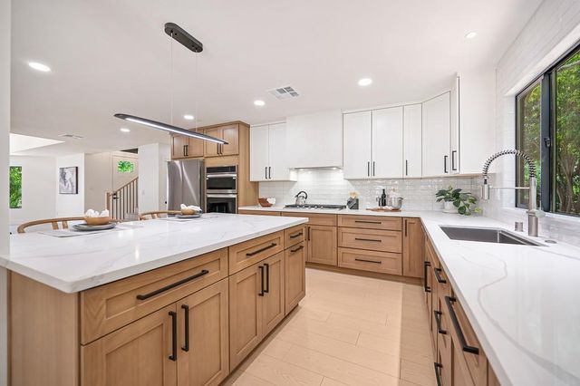 2021 Katherine Pl, Roseville, CA 95678